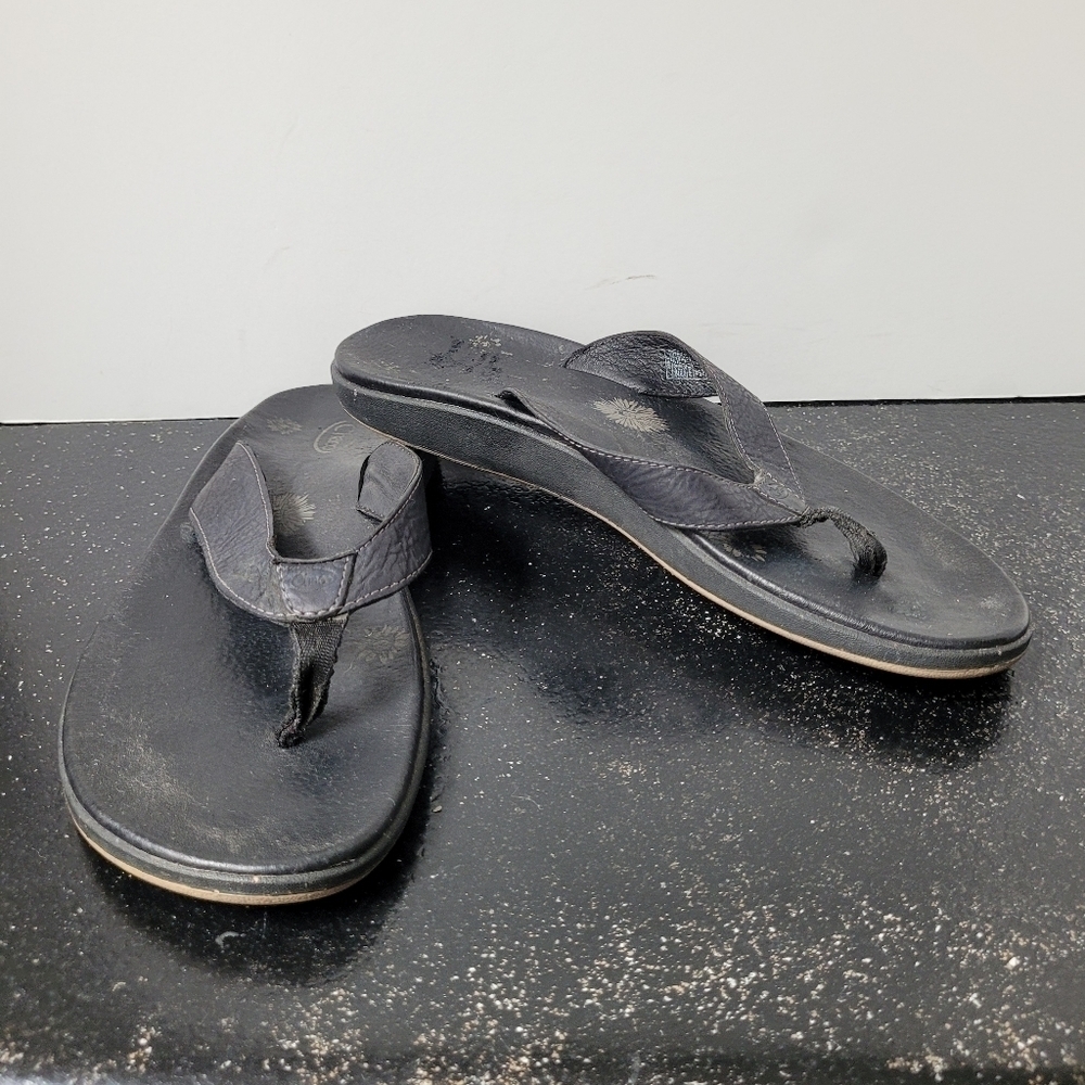 Chacos Black Leather Flipflops